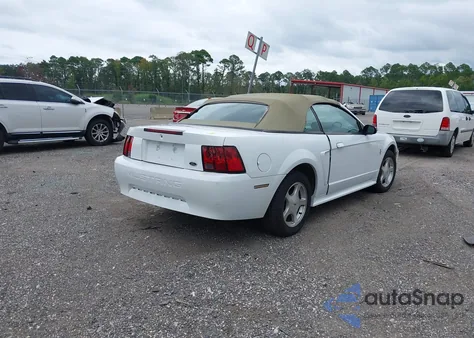 2001 Ford Mustang z USA, uszkodzony, nr VIN 1FAFP44461F162164